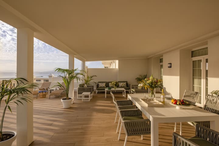 The Rock Hotel