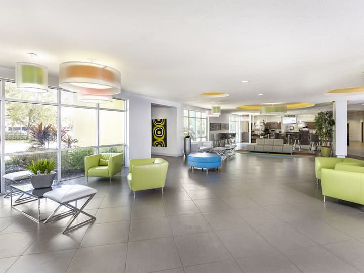 Avanti International Resort