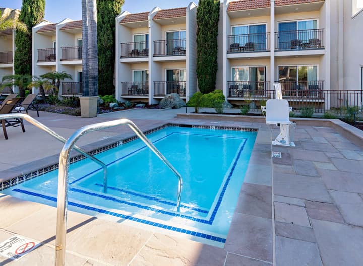 Best Western Plus Royal Oak Hotel