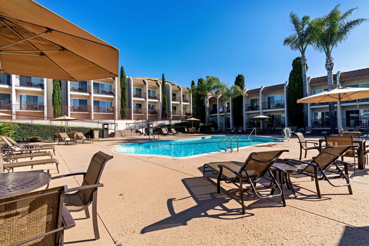 Best Western Plus Royal Oak Hotel