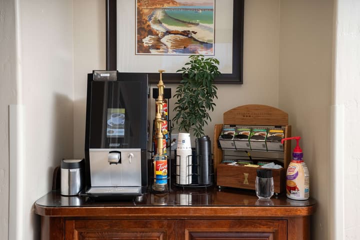 Best Western Plus Royal Oak Hotel
