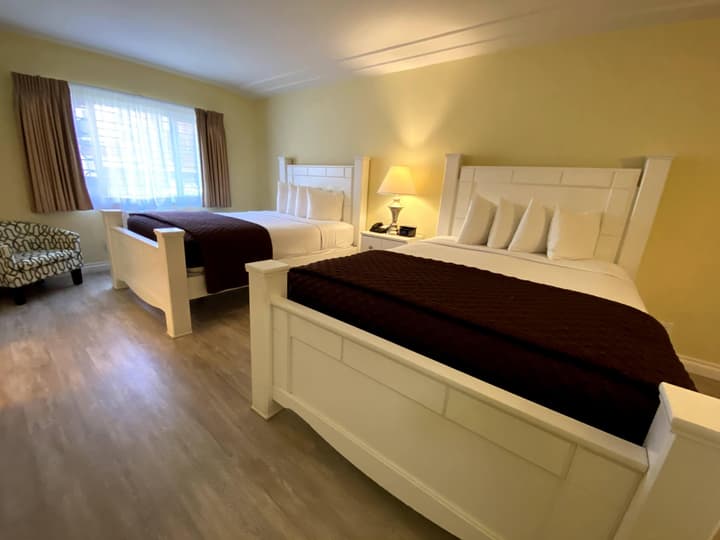 Hollywood Celebrity Hotel