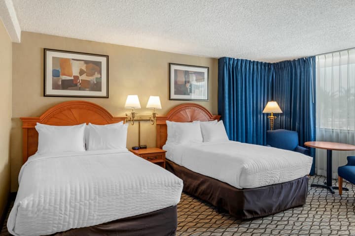 Clarion Hotel Anaheim Resort