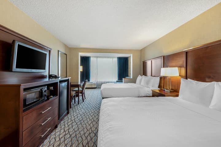 Clarion Hotel Anaheim Resort