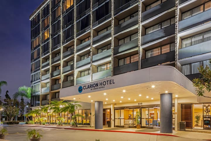 Clarion Hotel Anaheim Resort