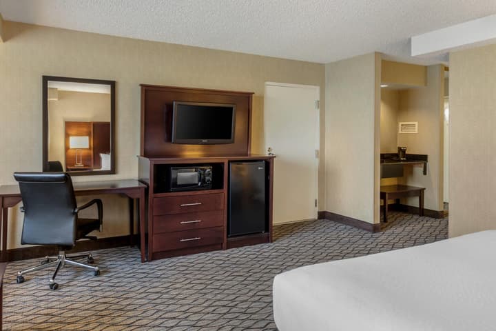 Clarion Hotel Anaheim Resort
