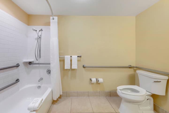 Clarion Hotel Anaheim Resort