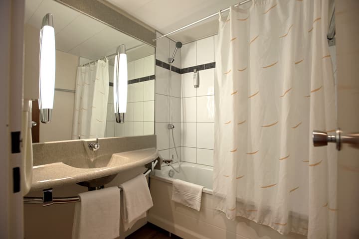 Ibis 3 Lacs Neuchatel Hotel