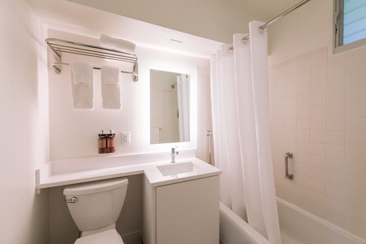 SCP Hilo Hotel