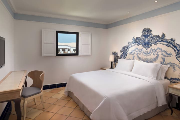 Pine Cliffs Hotel, a Luxury Collection Resort, Algarve