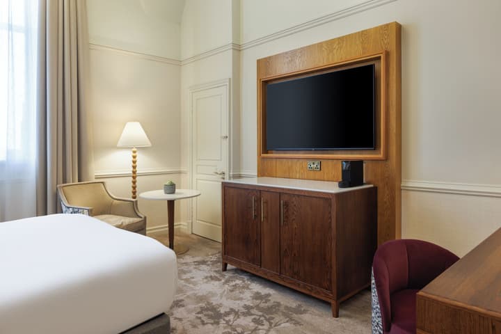 The Caledonian Edinburgh, Curio Collection by Hilton