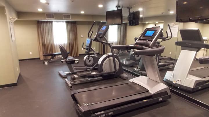 Holiday Inn Express Bakersfield by IHG