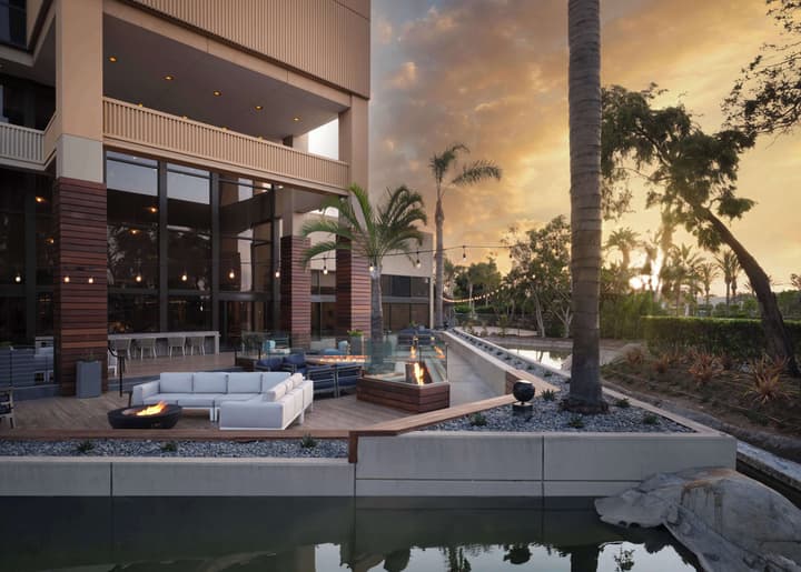 Hotel Fera Anaheim, a DoubleTree by Hilton