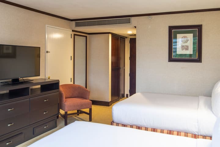 Delta Hotels by Marriott San Jose Aurola