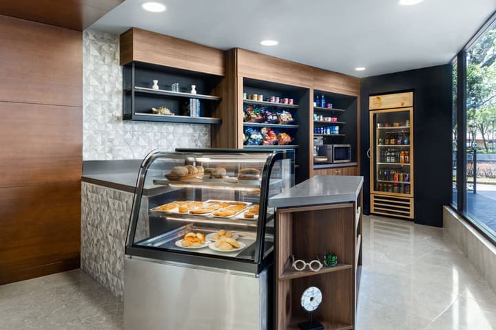 Delta Hotels by Marriott San Jose Aurola