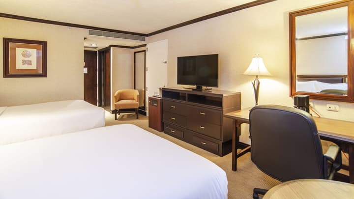 Delta Hotels by Marriott San Jose Aurola