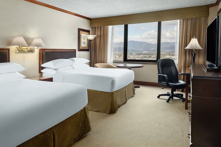 Delta Hotels by Marriott San Jose Aurola