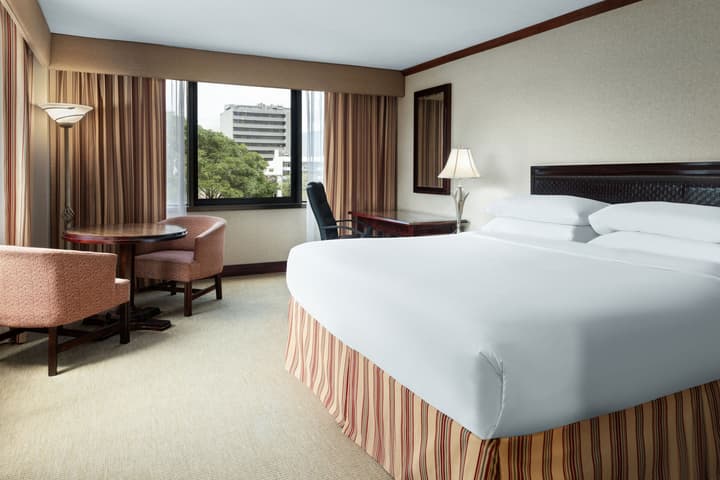 Delta Hotels by Marriott San Jose Aurola