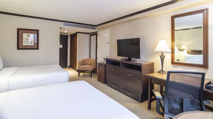 Delta Hotels by Marriott San Jose Aurola