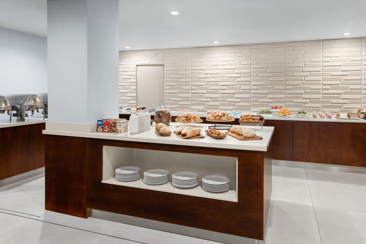 Delta Hotels by Marriott San Jose Aurola