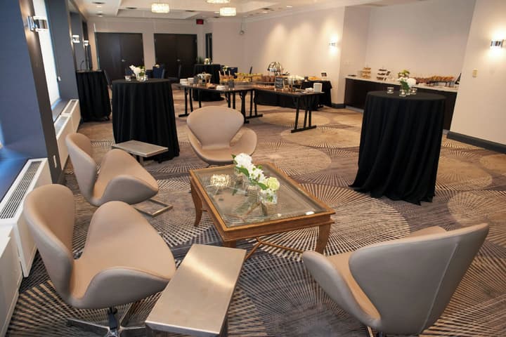 Courtyard by Marriott Downtown Toronto
