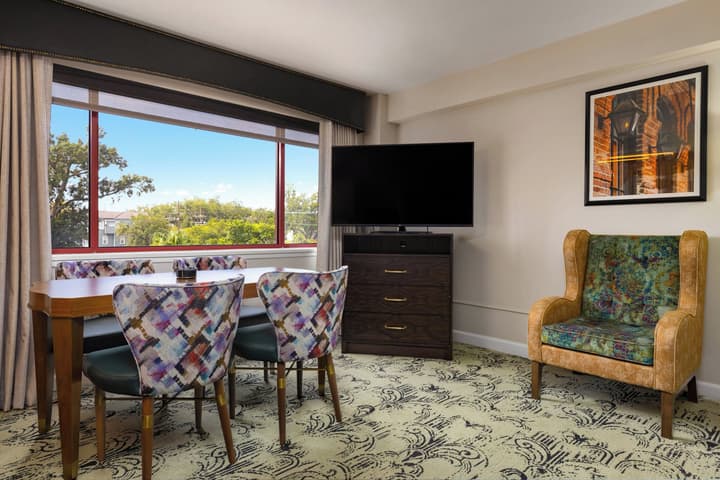 Club Wyndham Avenue Plaza