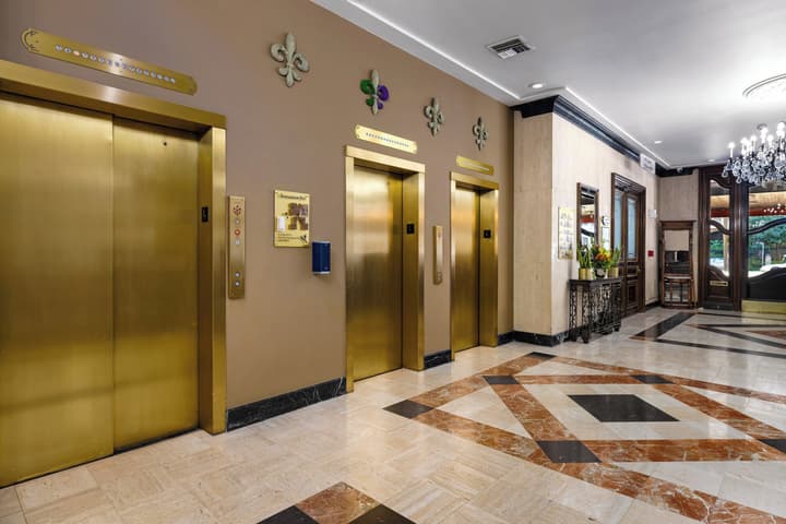 Club Wyndham Avenue Plaza