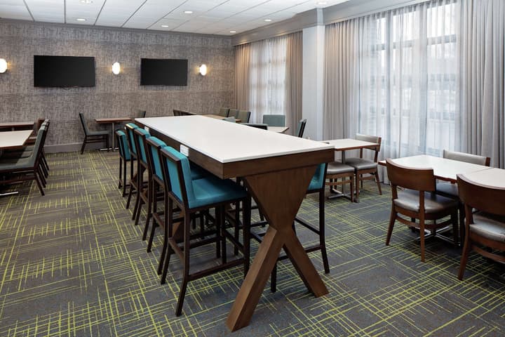 Hampton Inn Louisville Downtown
