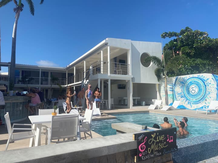 Seaview Beach Hotel