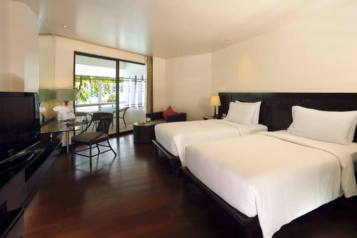 Le Meridien Phuket Beach Resort