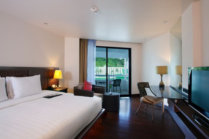 Le Meridien Phuket Beach Resort