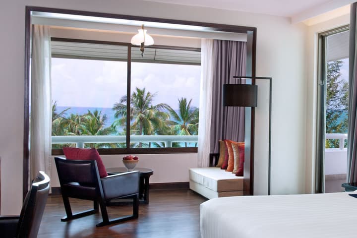 Le Meridien Phuket Beach Resort