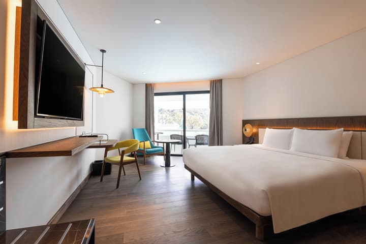 Le Meridien Phuket Beach Resort