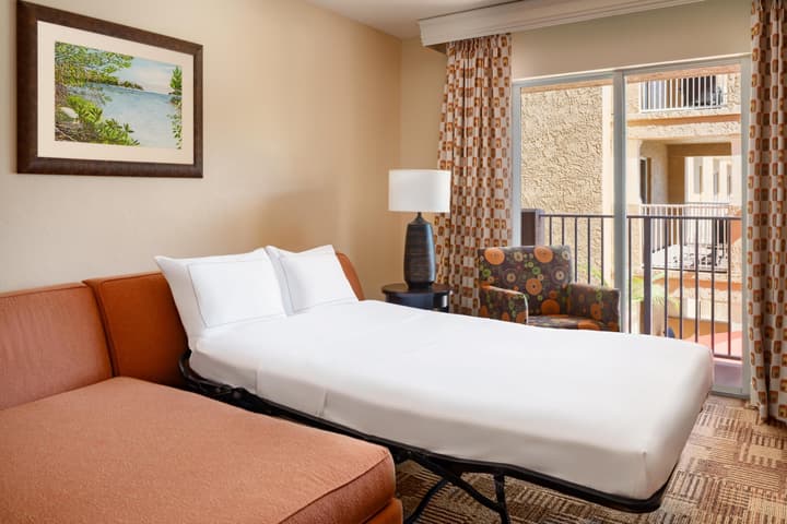 Inn of Naples, Tapestry Collection by Hilton