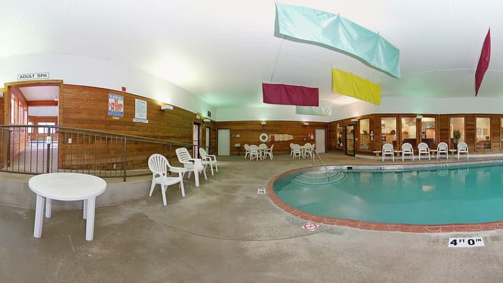 Days Inn by Wyndham Marquette