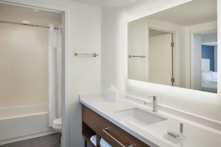 Courtyard by Marriott across Universal Orlando