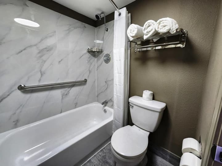 Baymont by Wyndham Lafayette