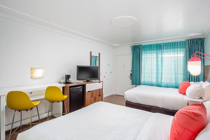 Beachside Hotel & Suites Cocoa Beach - Port Canaveral