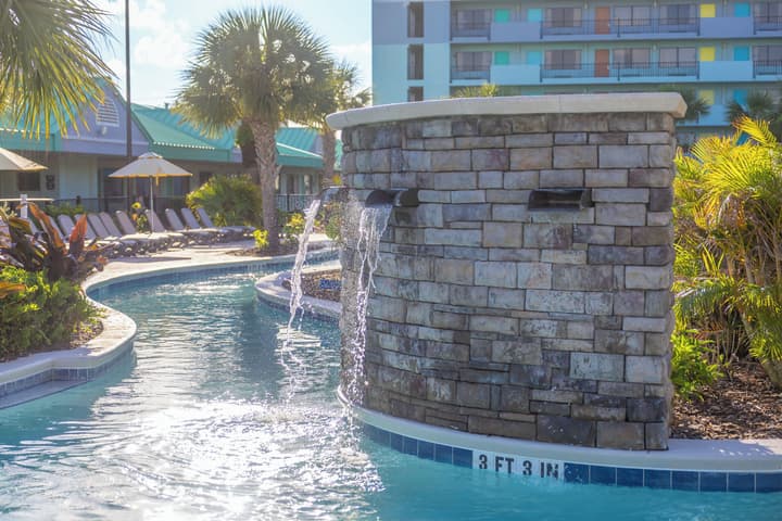 Beachside Hotel & Suites Cocoa Beach - Port Canaveral