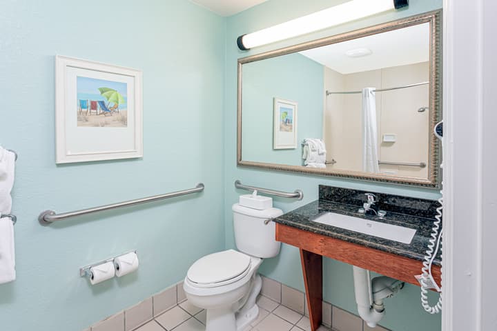 Beachside Hotel & Suites Cocoa Beach - Port Canaveral