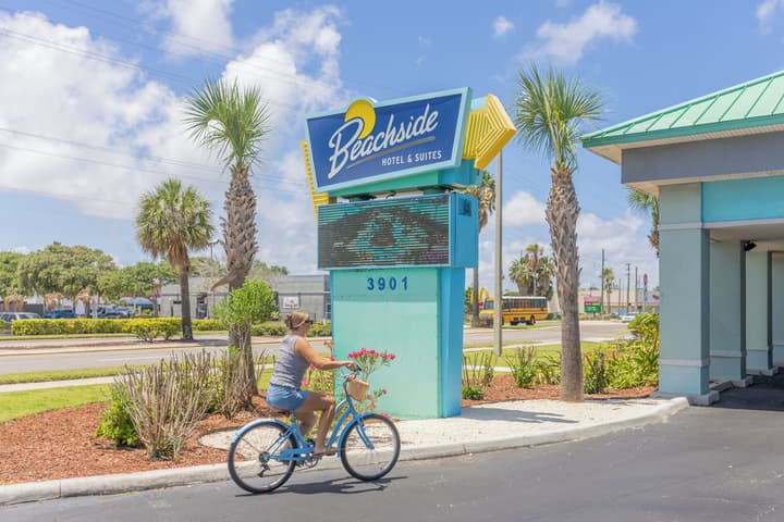 Beachside Hotel & Suites Cocoa Beach - Port Canaveral