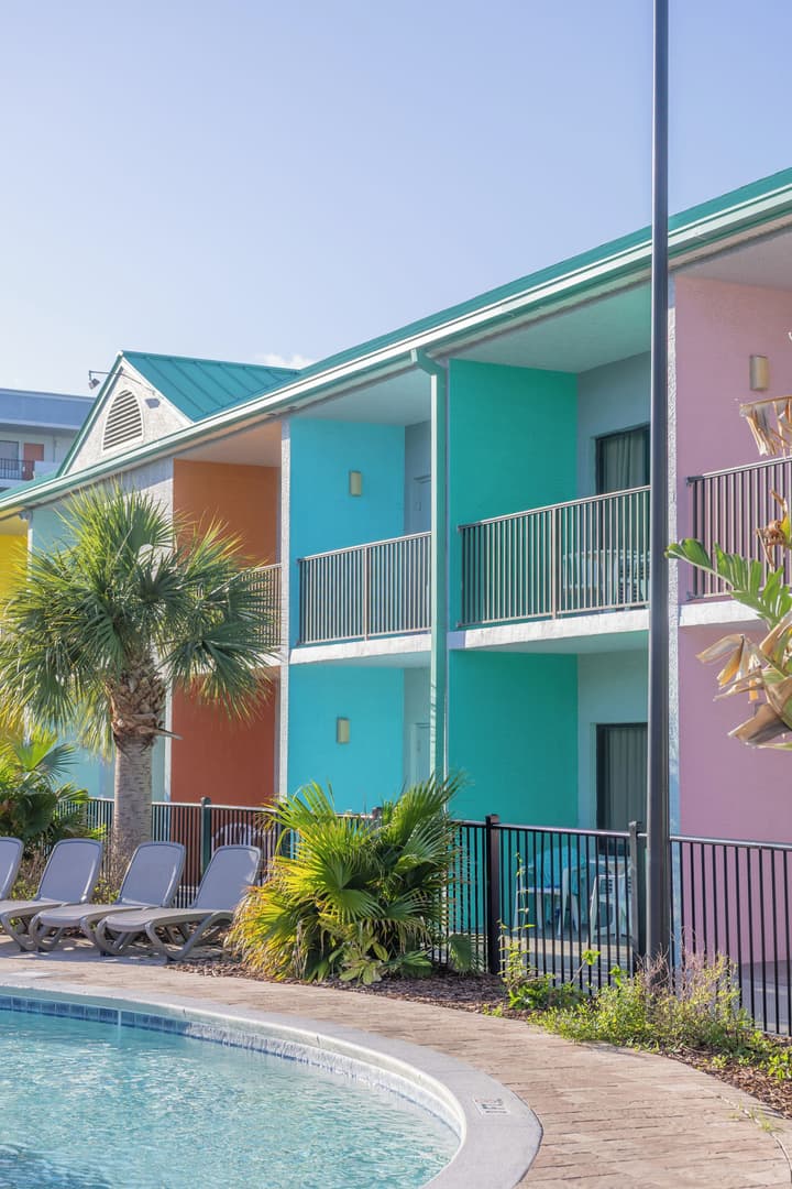 Beachside Hotel & Suites Cocoa Beach - Port Canaveral