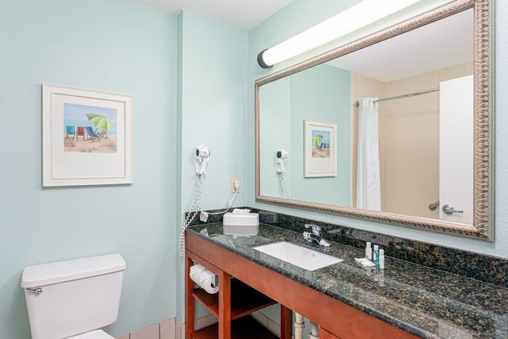 Beachside Hotel & Suites Cocoa Beach - Port Canaveral