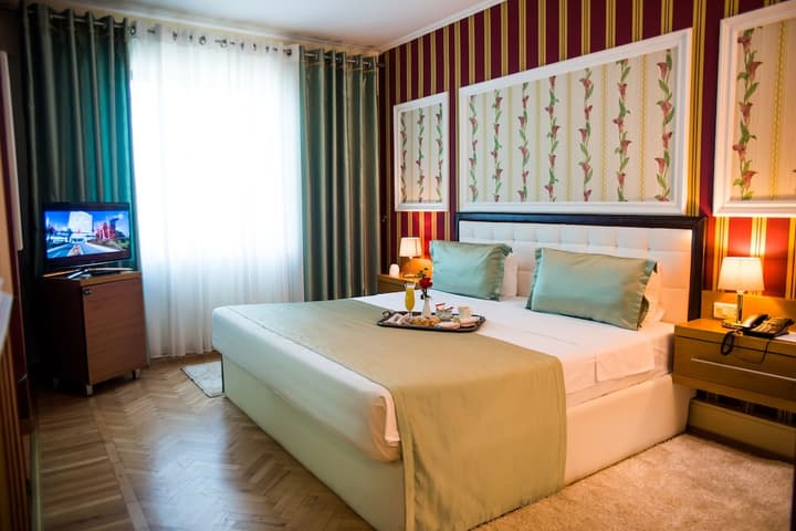 Hotel Tirana International & Conference Center 4*