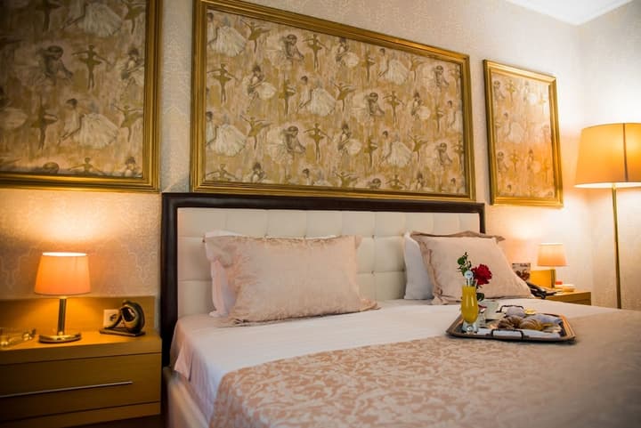 Hotel Tirana International & Conference Center 4*