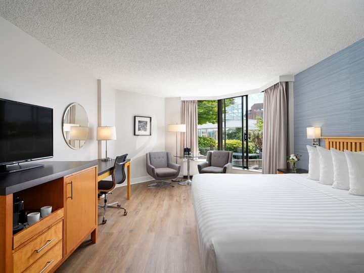 Inn at Laurel Point