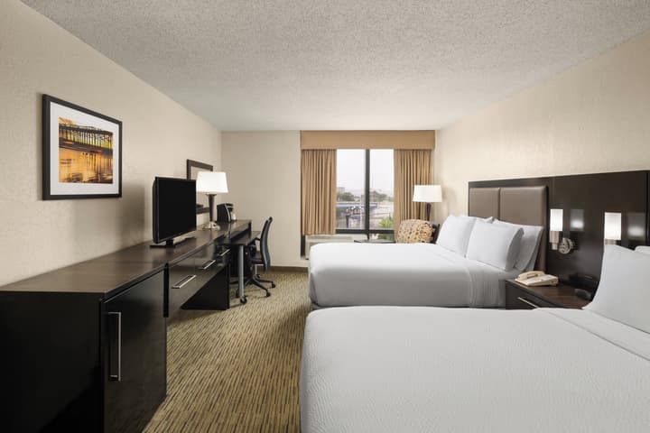Holiday Inn Miami - International Airport by IHG