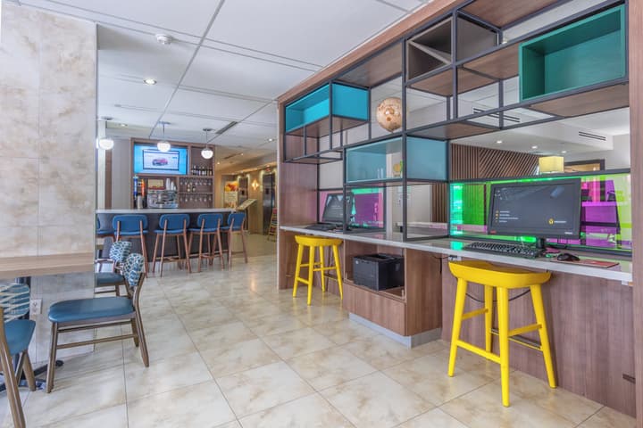 Holiday Inn Miami - International Airport by IHG