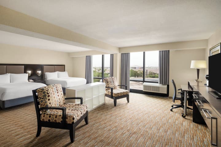Holiday Inn Miami - International Airport by IHG
