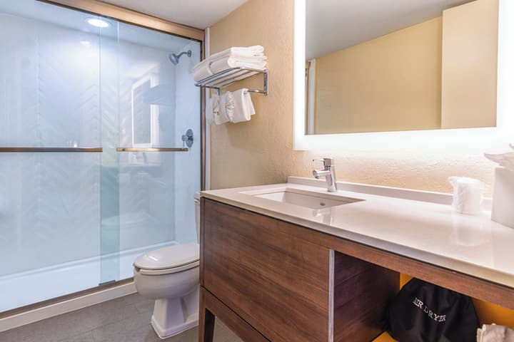 Holiday Inn Miami - International Airport by IHG